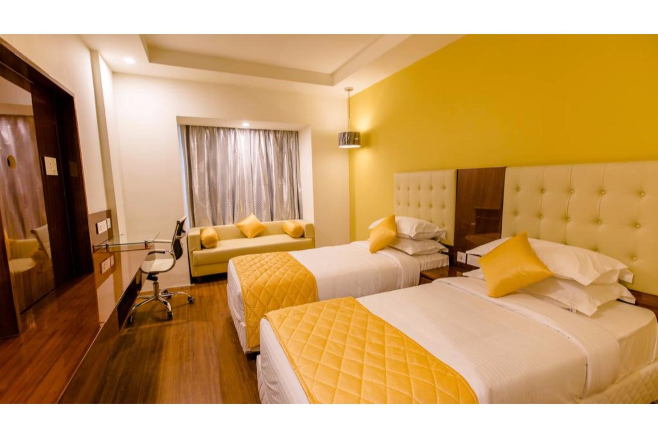 Hotel Southern Comfort Chennai Bagian luar foto